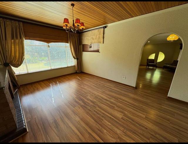 4 BEDROOM HOUSE FOR SALE IN BIRCHLEIGH